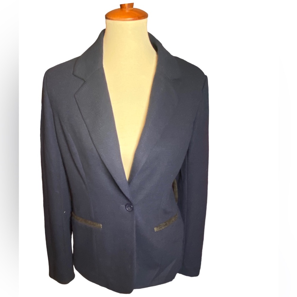 41 Hawthorn Blazer